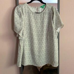 Black and white printed top